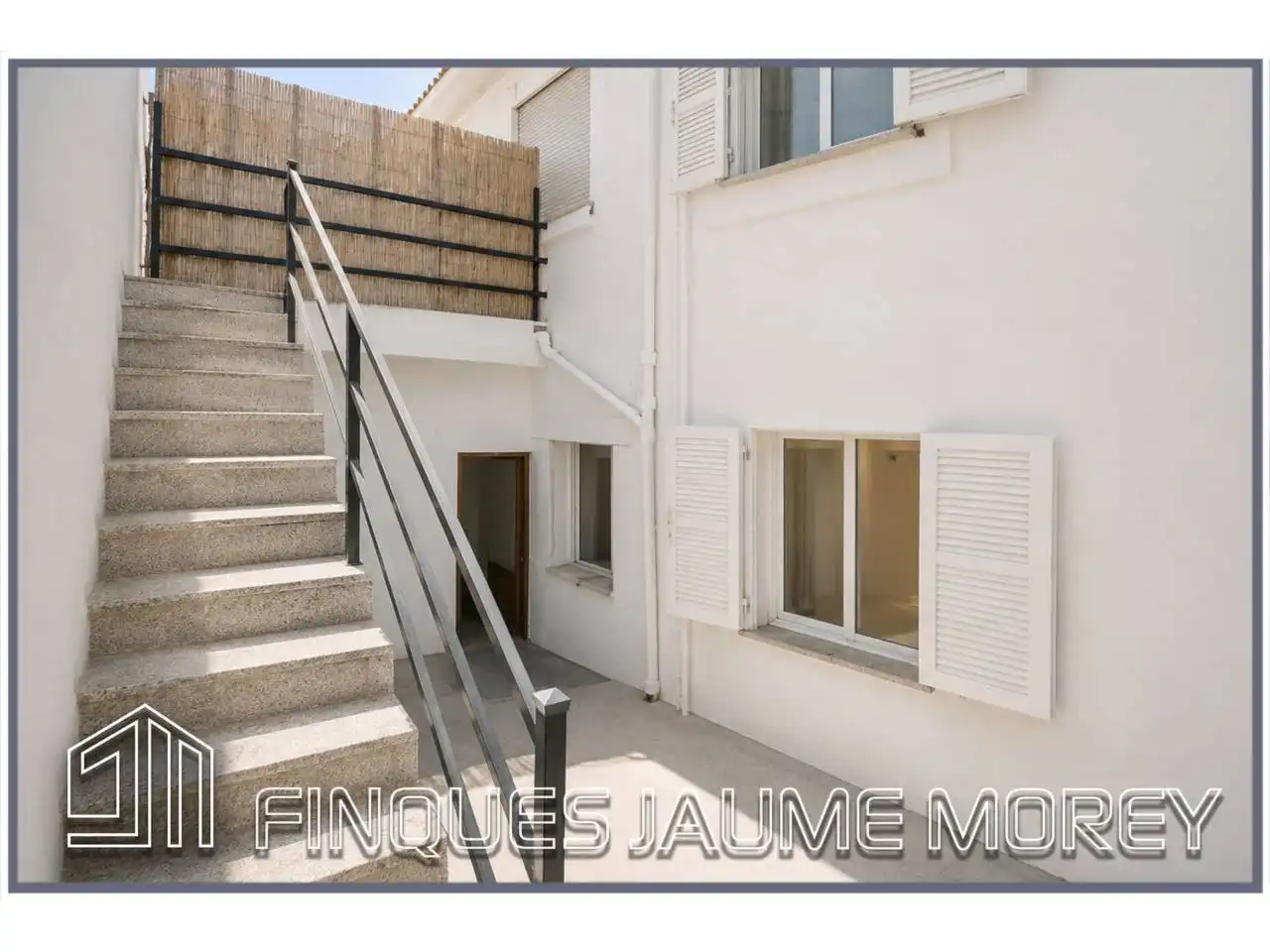 Balcony of Houses for sale in Inca