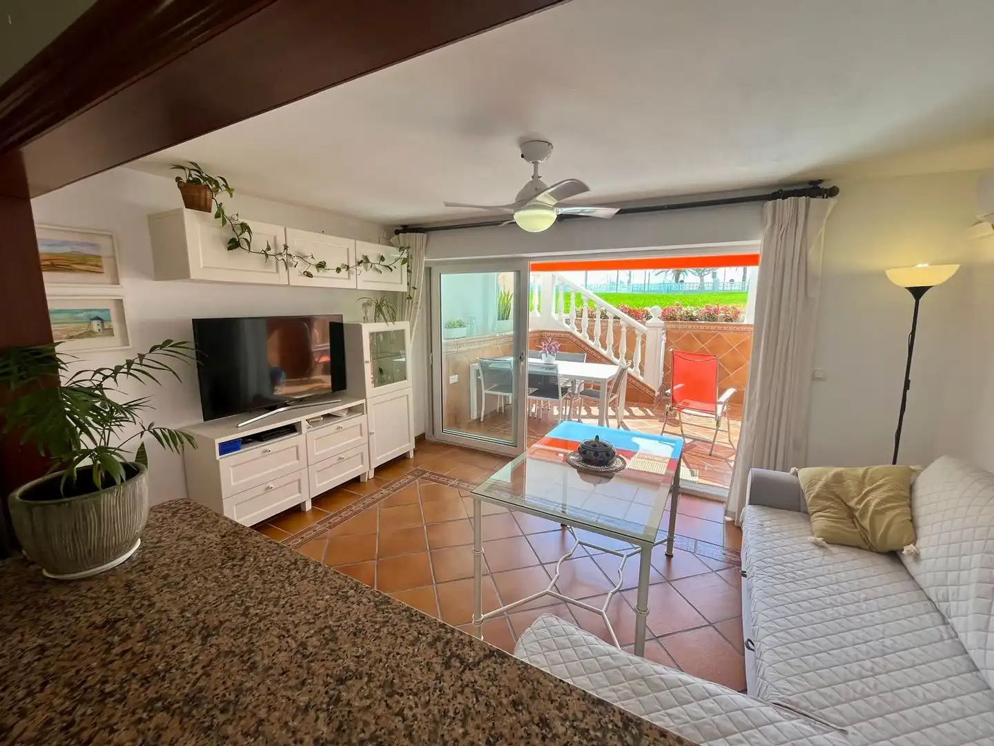 Living room of Ground floor for sale in Torremolinos  with Air Conditioner, Private garden and Terrace