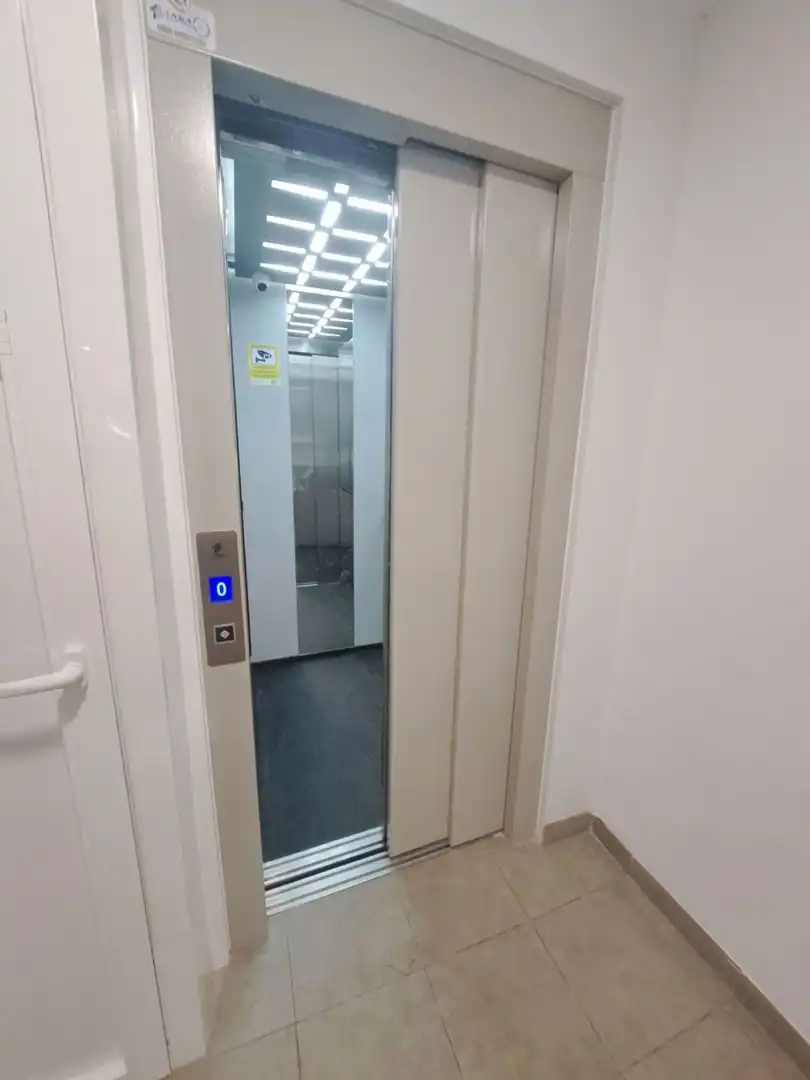 Piso de alquiler en Granada con Aire acondicionado, Calefacción y Balcón