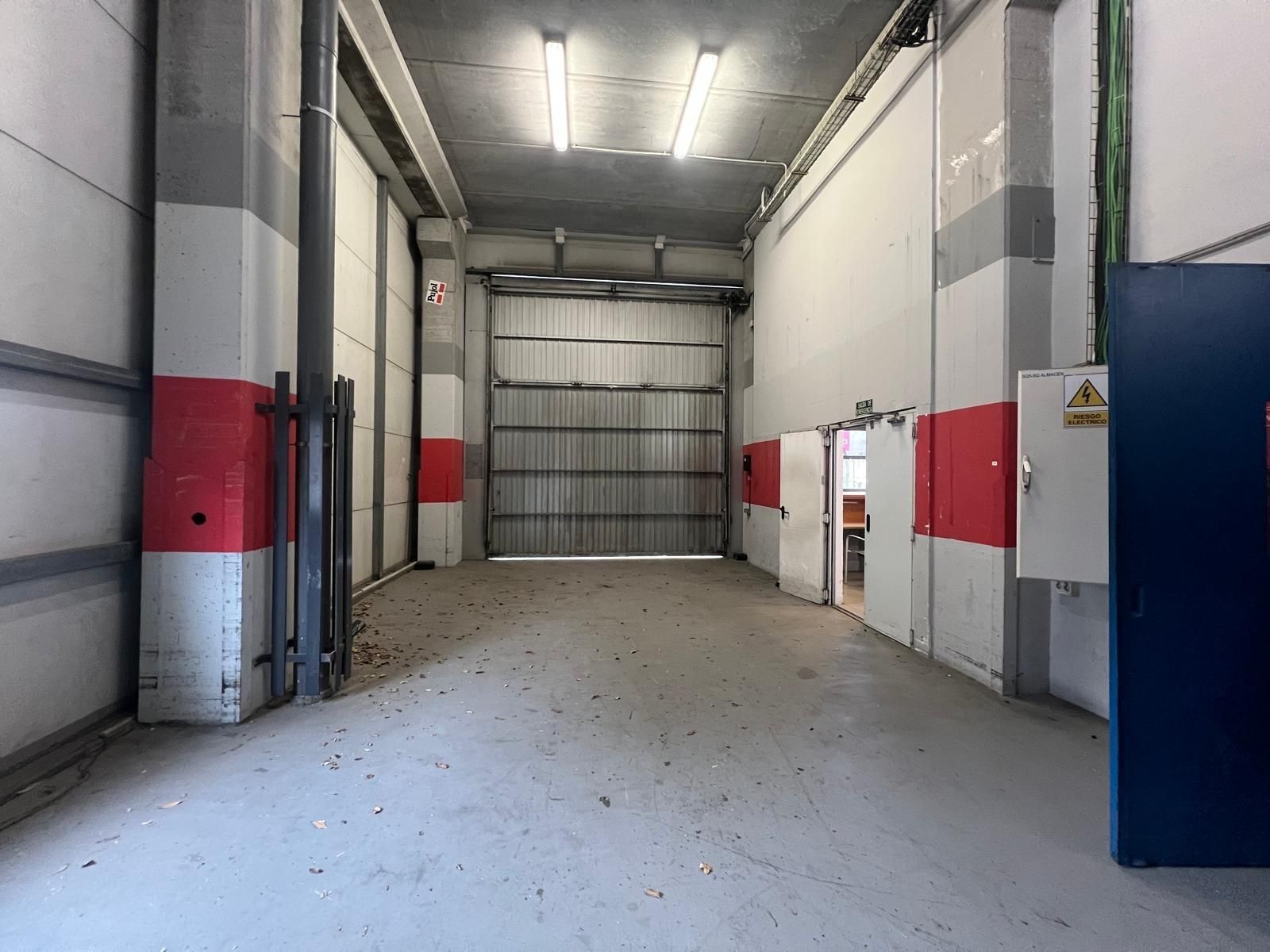 Nau industrial de lloguer en L'Hospitalet de Llobregat