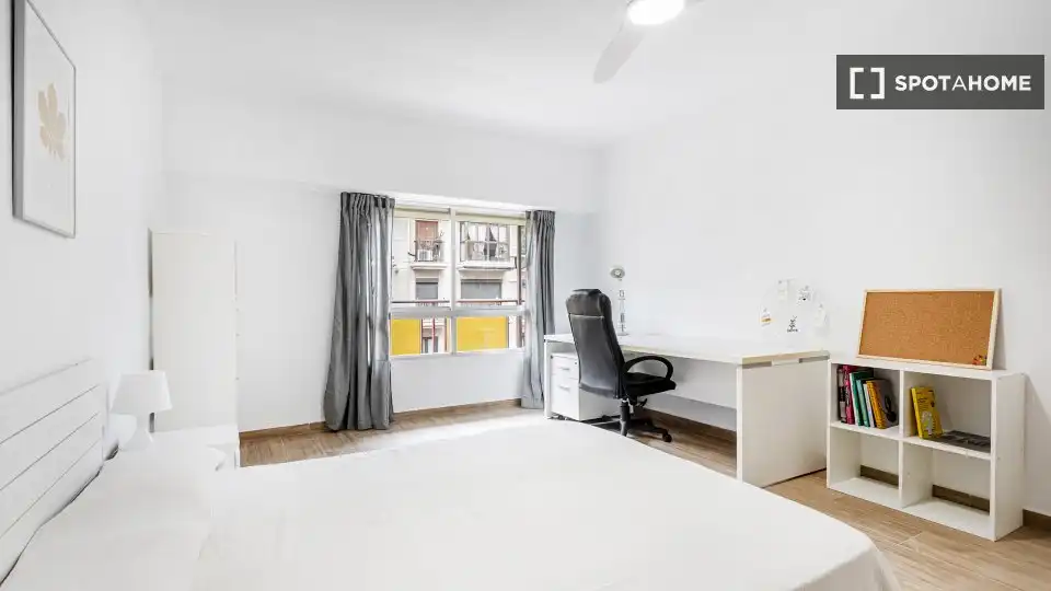 Zimmer in La Bega Baixa - Plaza Xúquer