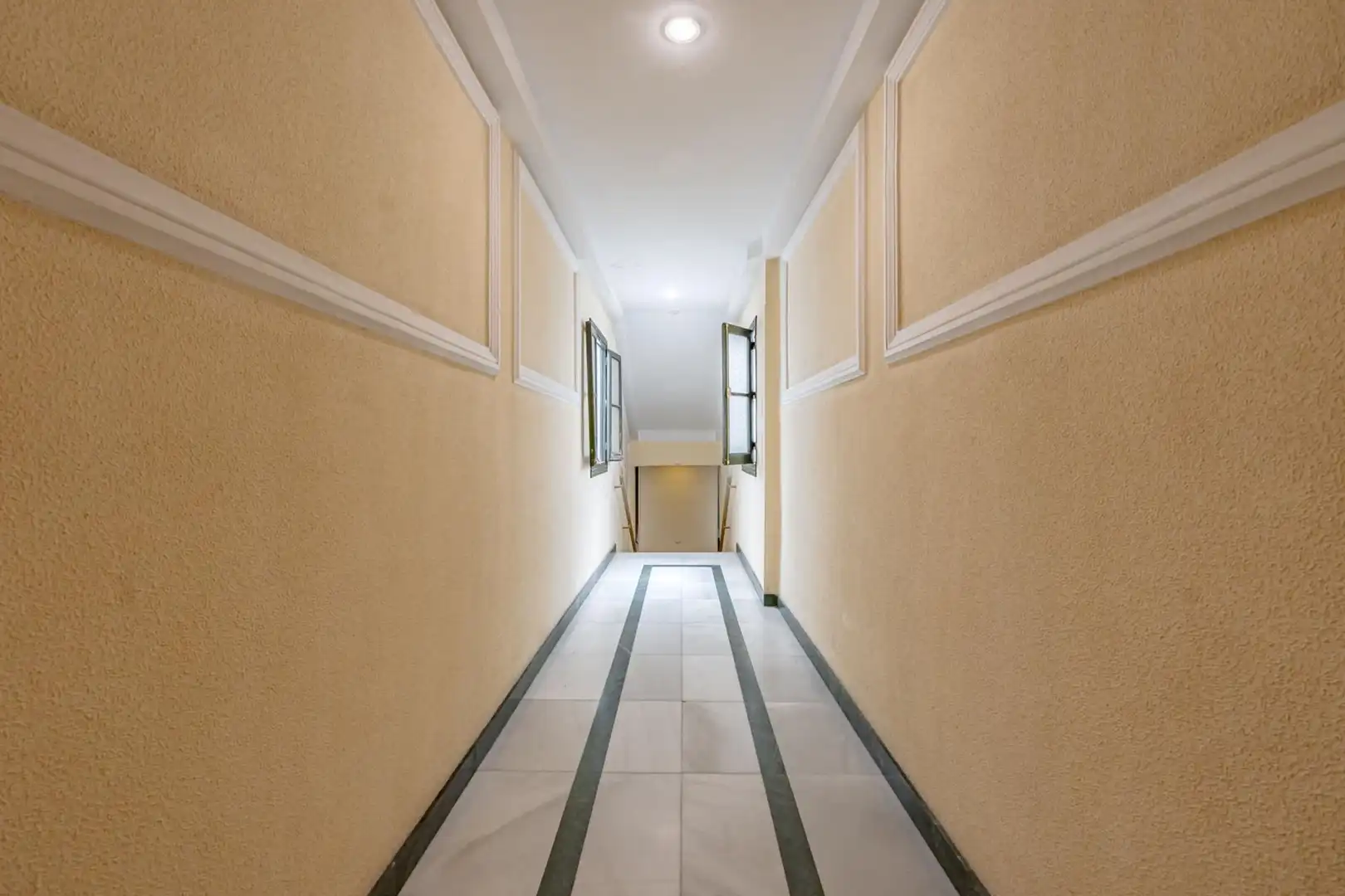 Flat for sale in Madrid  with Heating