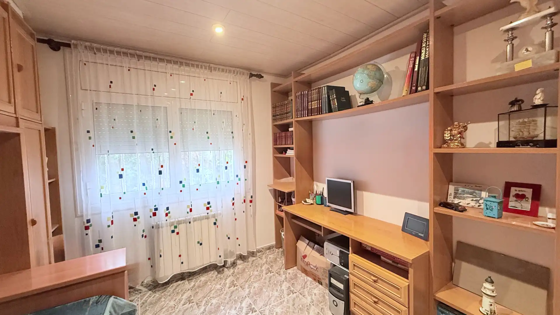 Habitación de Casa o chalet en venta en La Torre de Claramunt con Calefacción, Jardín privado y Terraza