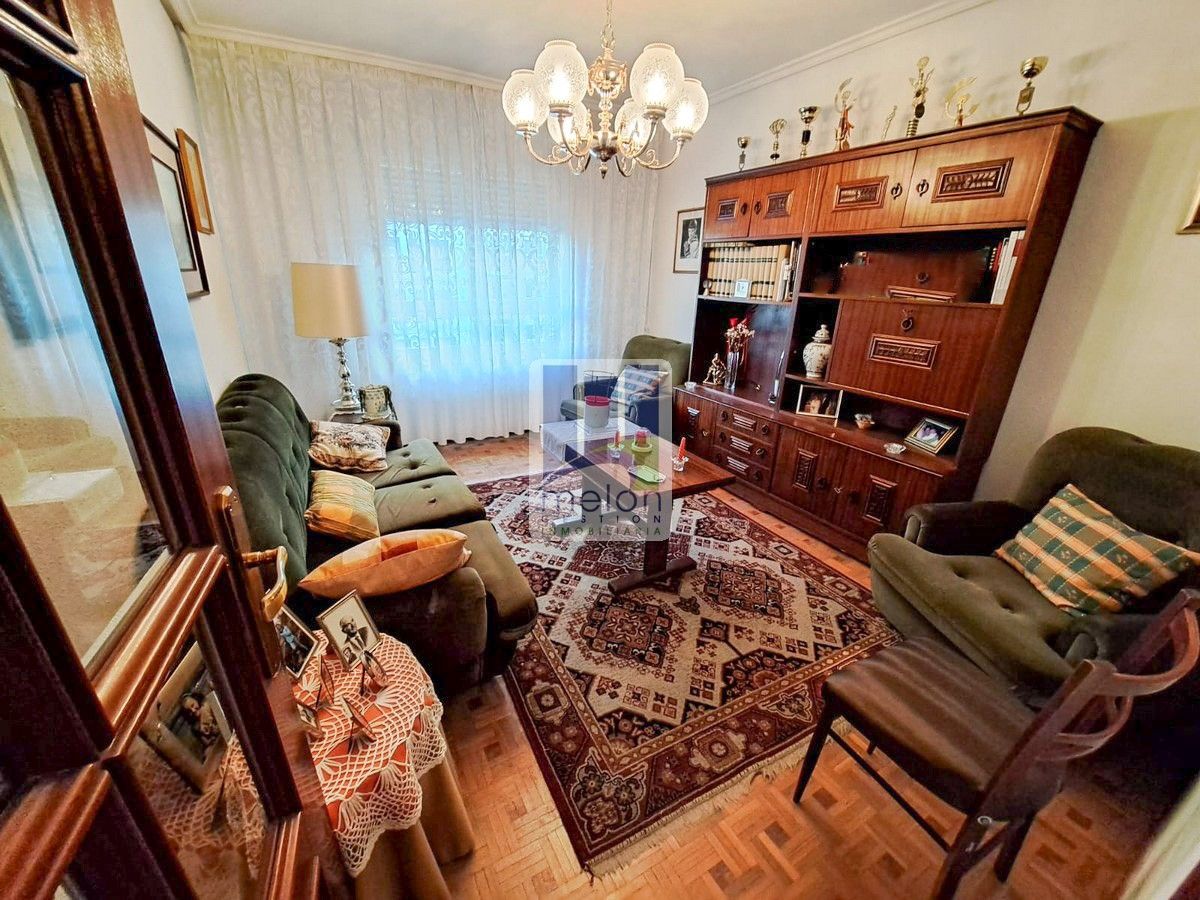 Sala d'estar de Pis en venda en Burgos Capital amb Traster
