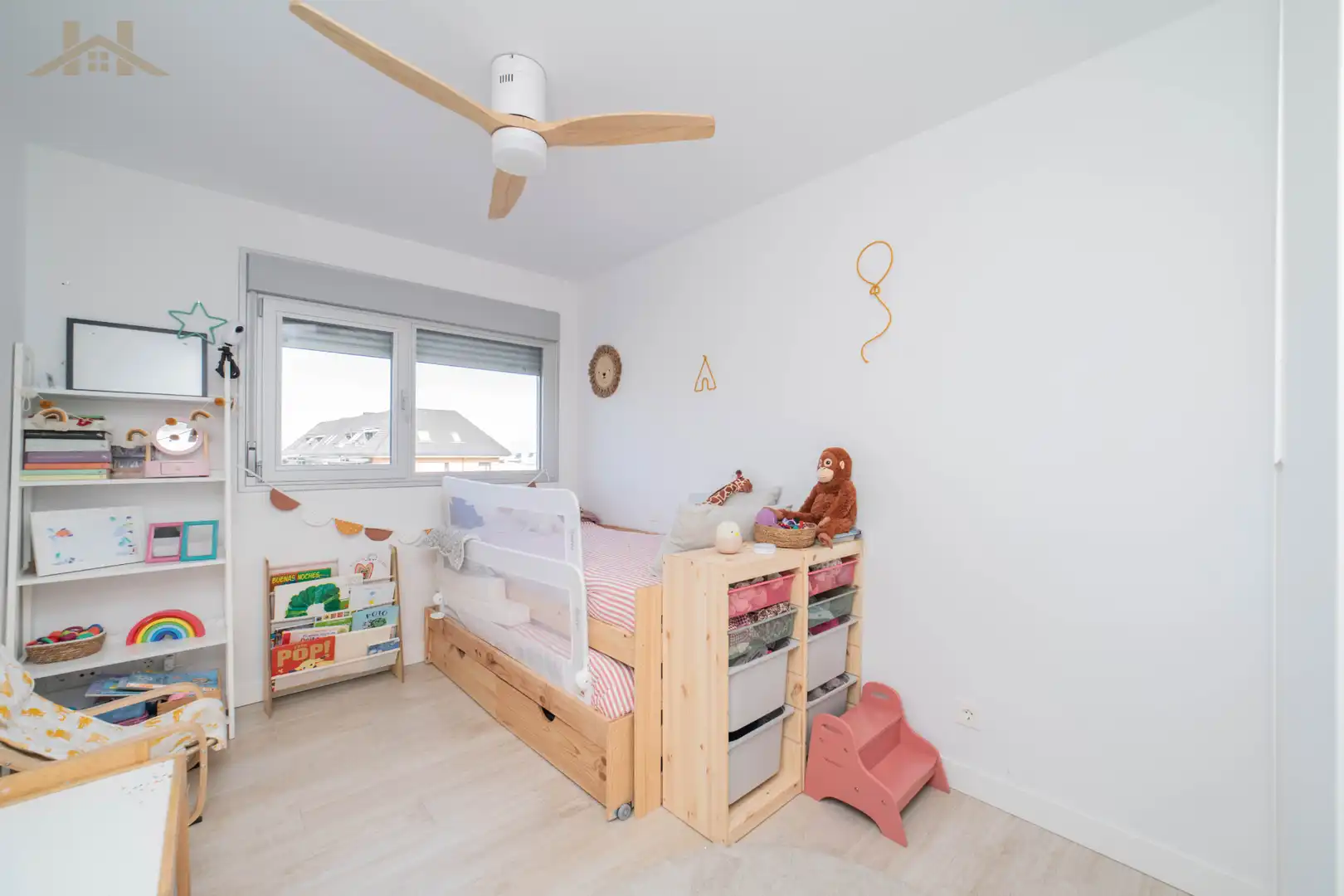 Habitación de Piso en venta en Boadilla del Monte con Aire acondicionado, Calefacción y Jardín privado