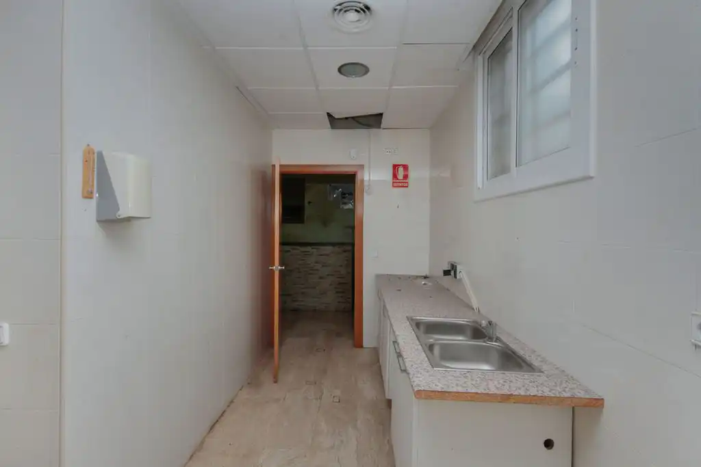 Local en venda a C/ Maresme, Serraparera