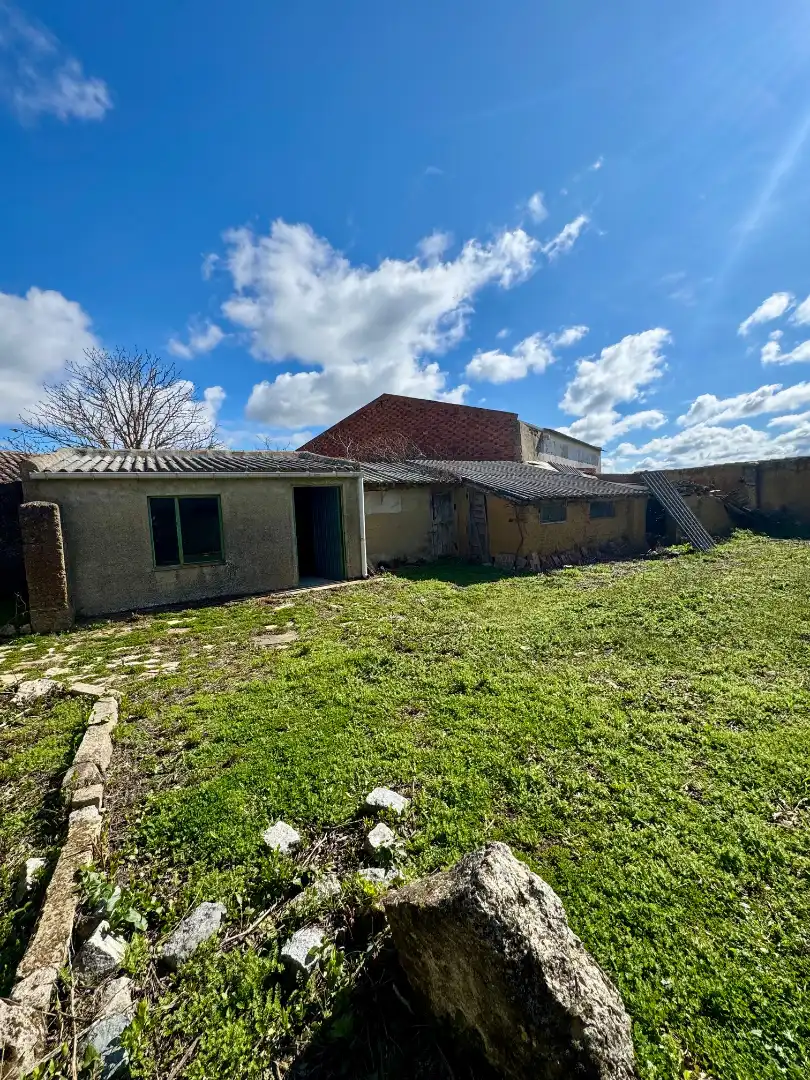Casa o xalet en venda en Cervatos de la Cueza amb Calefacció, Jardí privat i Terrassa