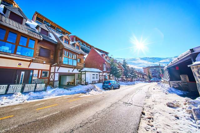 Casa-chalet en Venta en Zona media