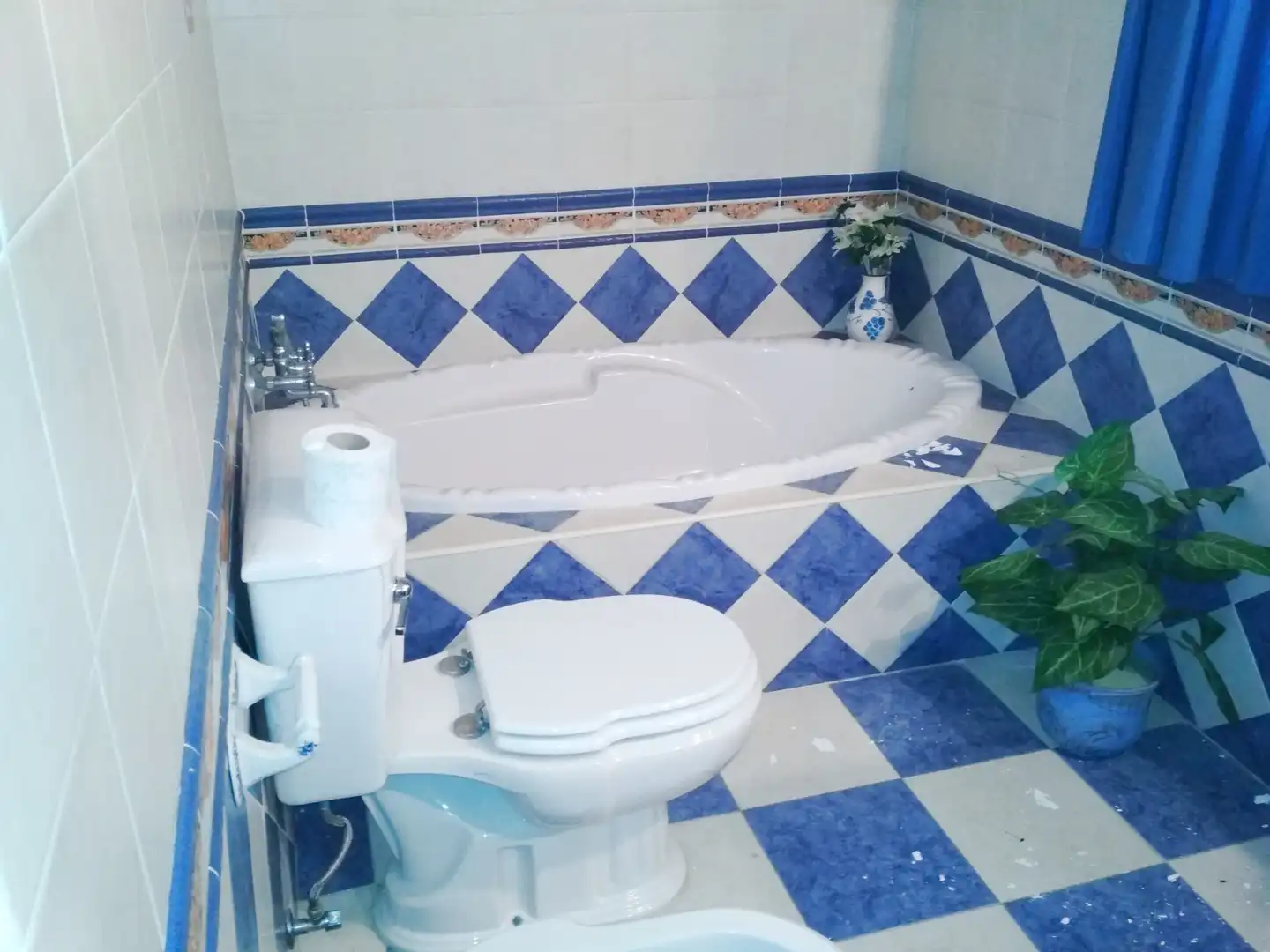 Baño de Casa o chalet de alquiler en Sanlúcar de Barrameda con Aire acondicionado, Calefacción y Jardín privado