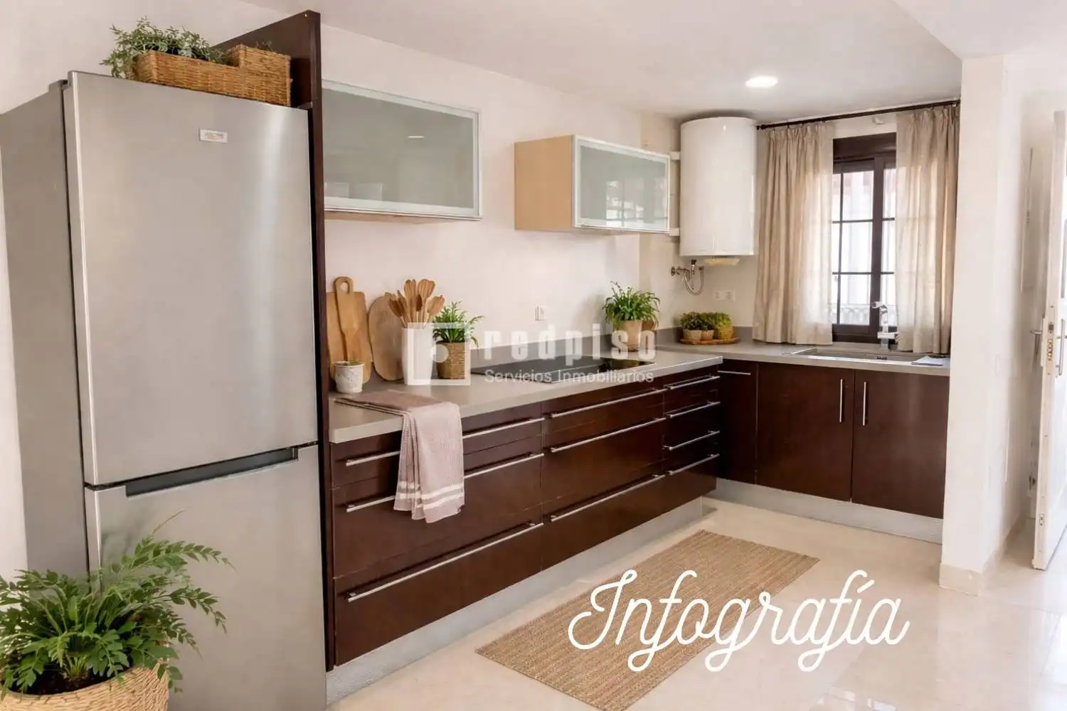 Küche von Wohnung zum Verkauf in Benalmádena mit Klimaanlage, Heizung und Privatgarten