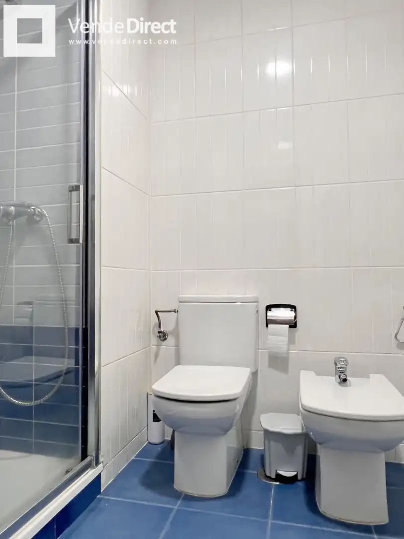 Baño de Piso en venta en Madrid con Aire acondicionado, Calefacción y Alarma