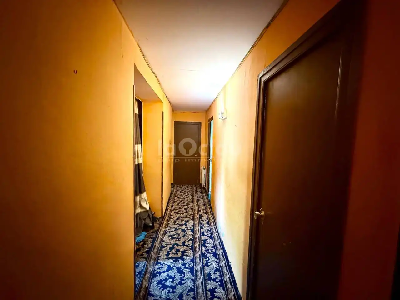 Flat for sale in Vic