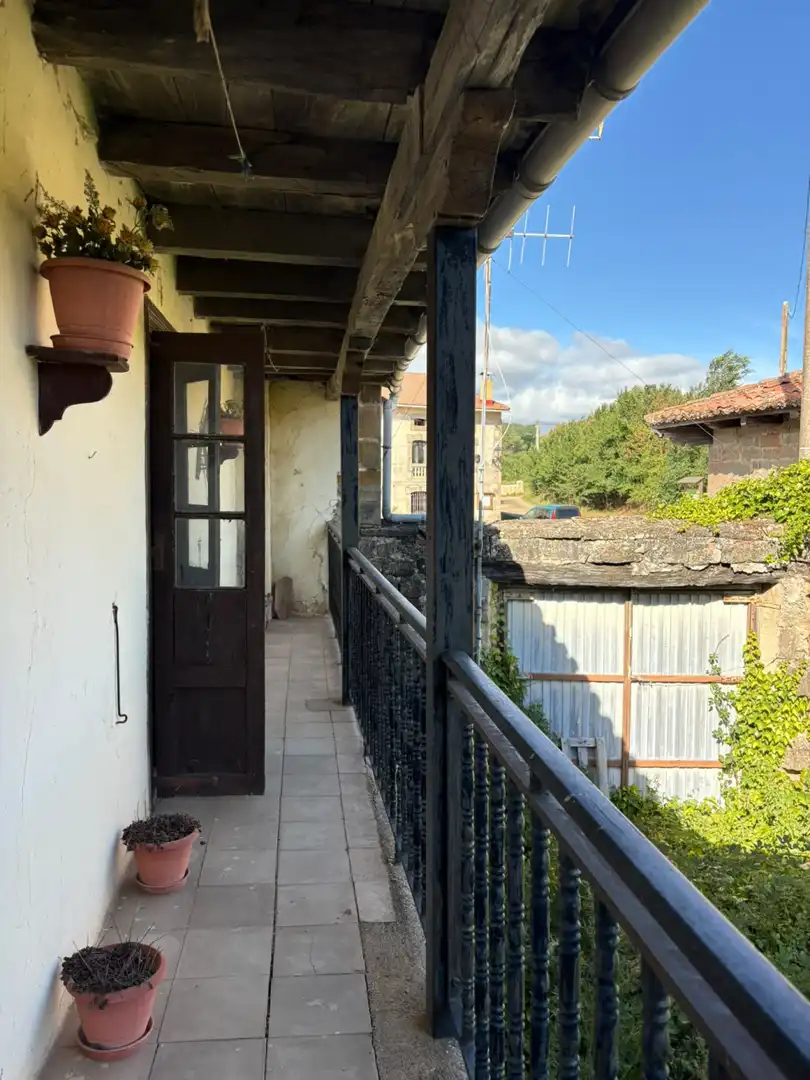Balcony of Houses for sale in Aguilar de Campoo  with Heating, Storage room and Furnished