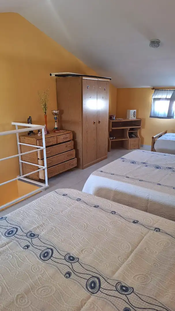 Schlafzimmer von Einfamilien-Reihenhaus zum Verkauf in Torredembarra mit Heizung, Privatgarten und Terrasse