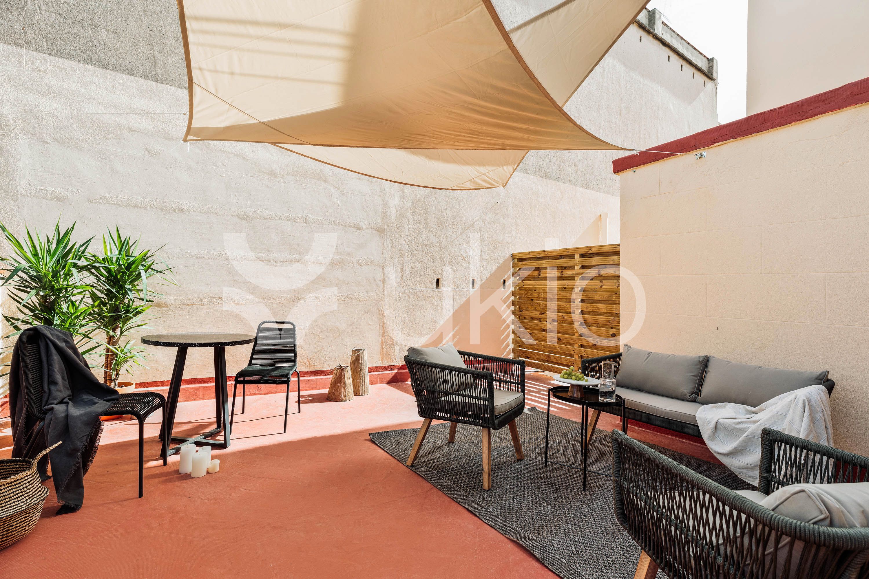 Terrace of Flat to rent in  Barcelona Capital  with Air Conditioner, Heating and Terrace