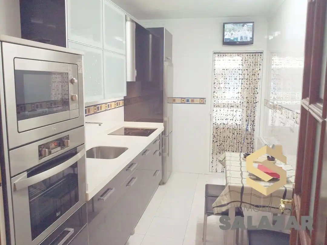 Kitchen of Flat for rent in Santurtzi   with Heating and Terrace