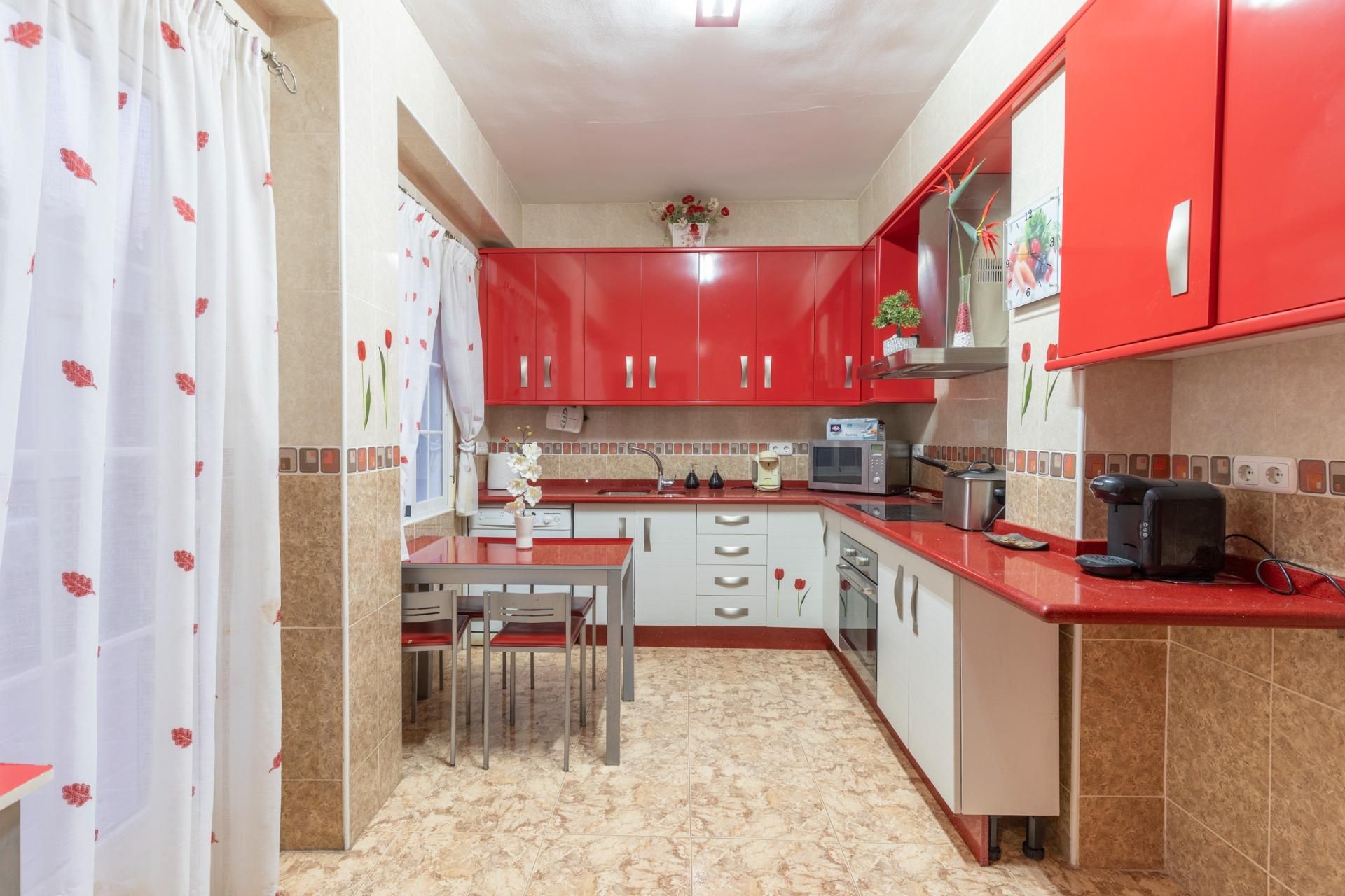 Kitchen of Flat for sale in Órgiva  with Air Conditioner, Heating and Storage room