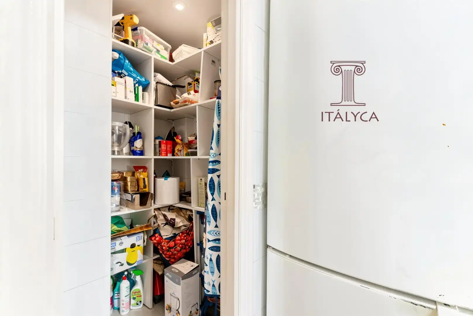 Cocina de Casa adosada en venta en Tomares con Aire acondicionado, Terraza y Trastero