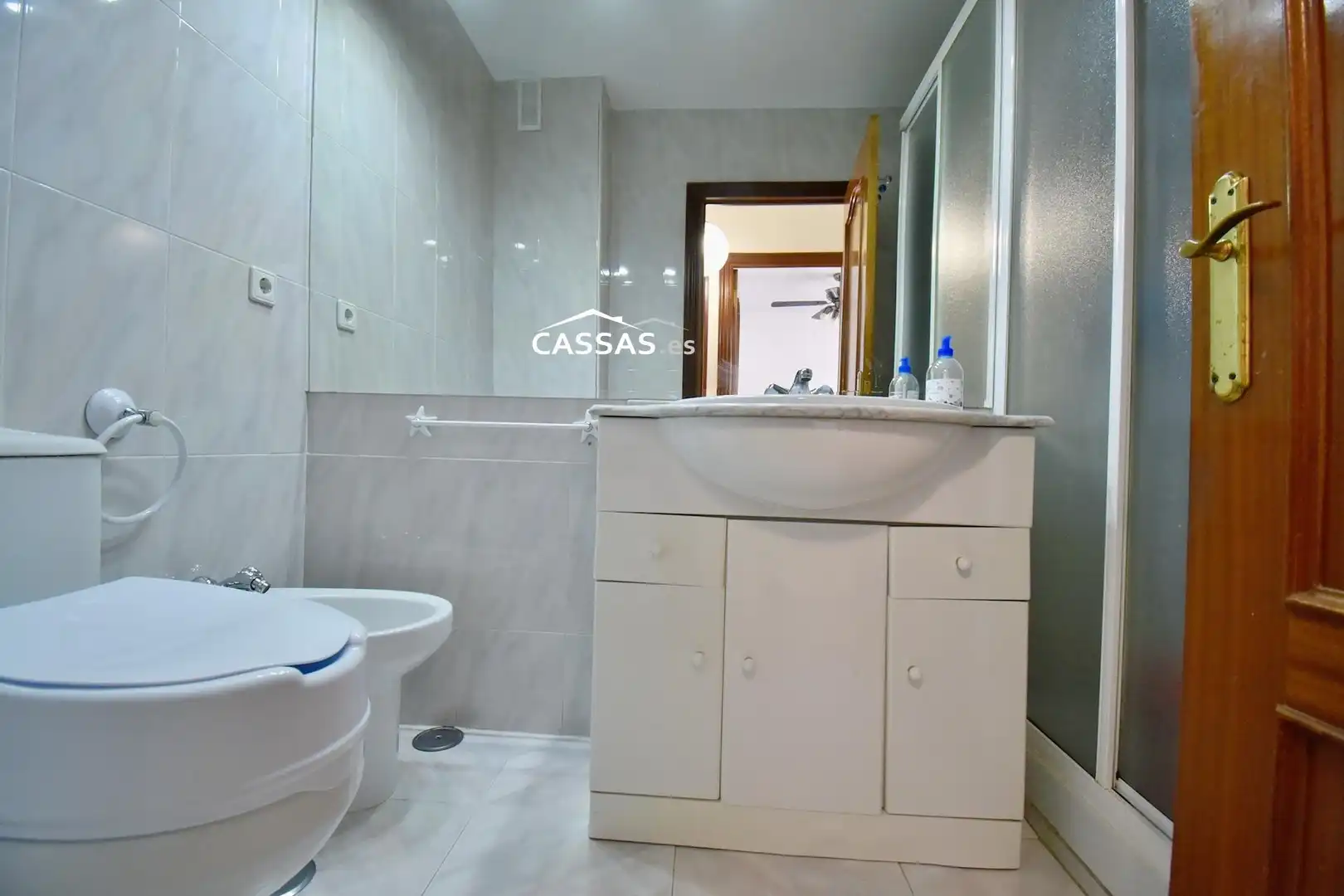 Bathroom of Flat for sale in Torrejón de Ardoz  with Air Conditioner, Heating and Parquet flooring