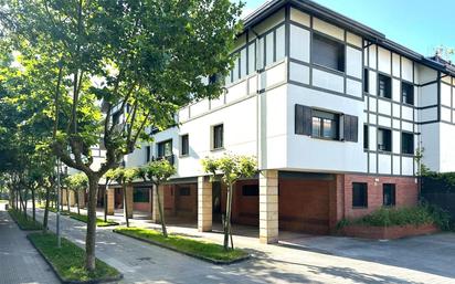 Exterior view of Flat for sale in Getxo   with Heating and Storage room