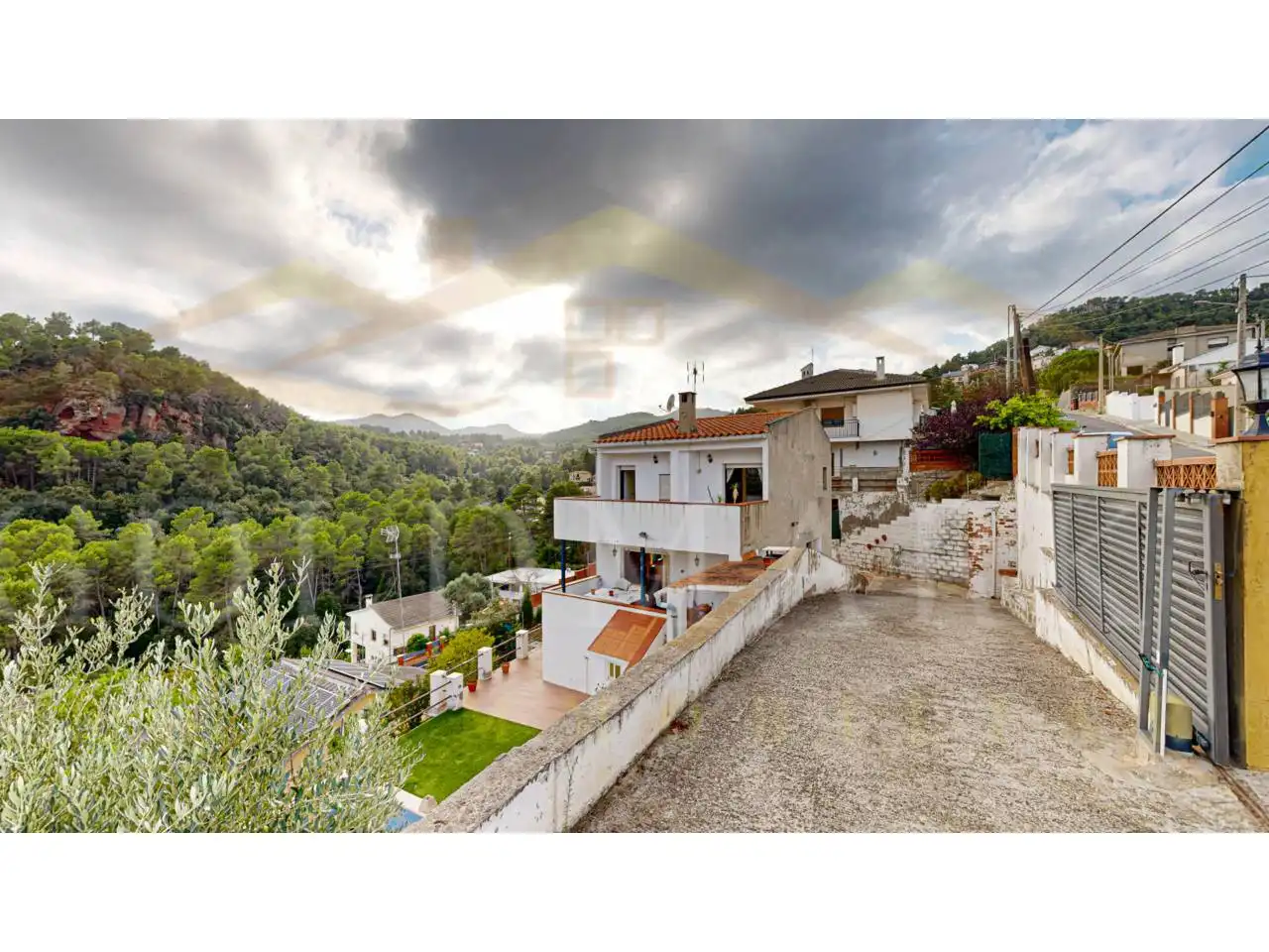 Vista exterior de Casa o chalet en venta en Corbera de Llobregat con Aire acondicionado, Calefacción y Jardín privado