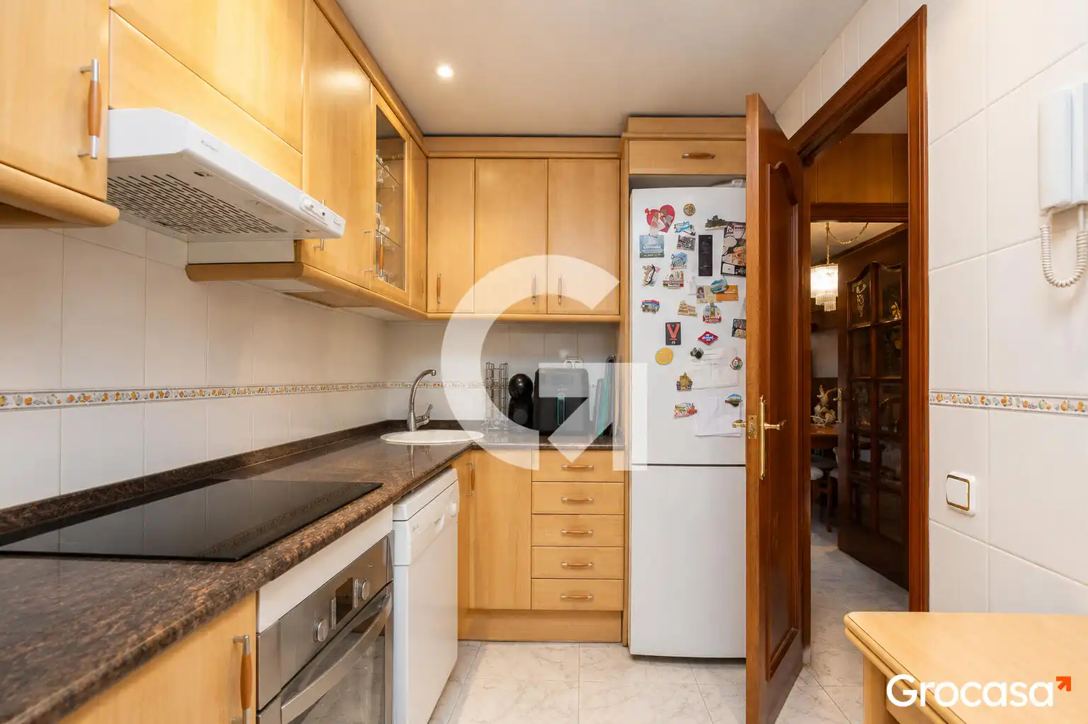 Kitchen of Flat for sale in Cornellà de Llobregat  with Air Conditioner, Furnished and Oven