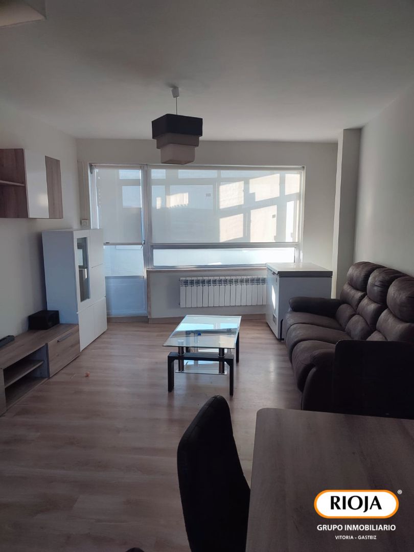 Living room of Flat for sale in Vitoria - Gasteiz  with Heating, Terrace and Storage room