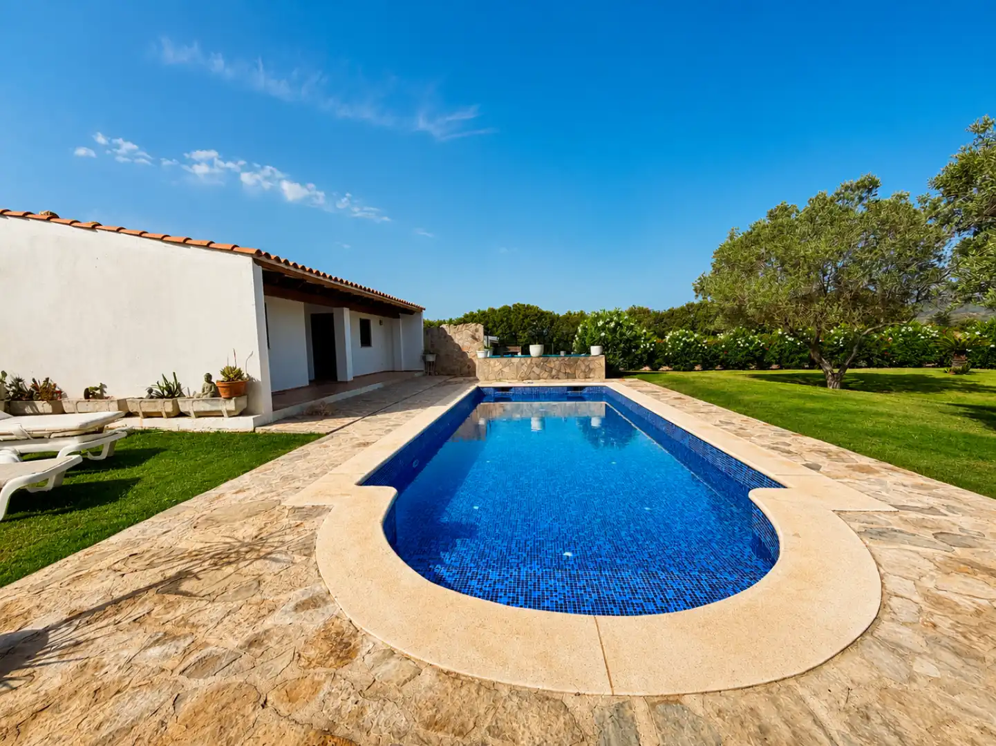 Swimming pool of Houses for rent in Sa Pobla  with Air Conditioner, Heating and Private garden