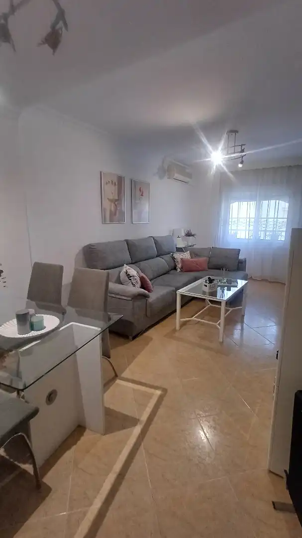 Wohnzimmer von Wohnung zum Verkauf in Huelva mit Klimaanlage