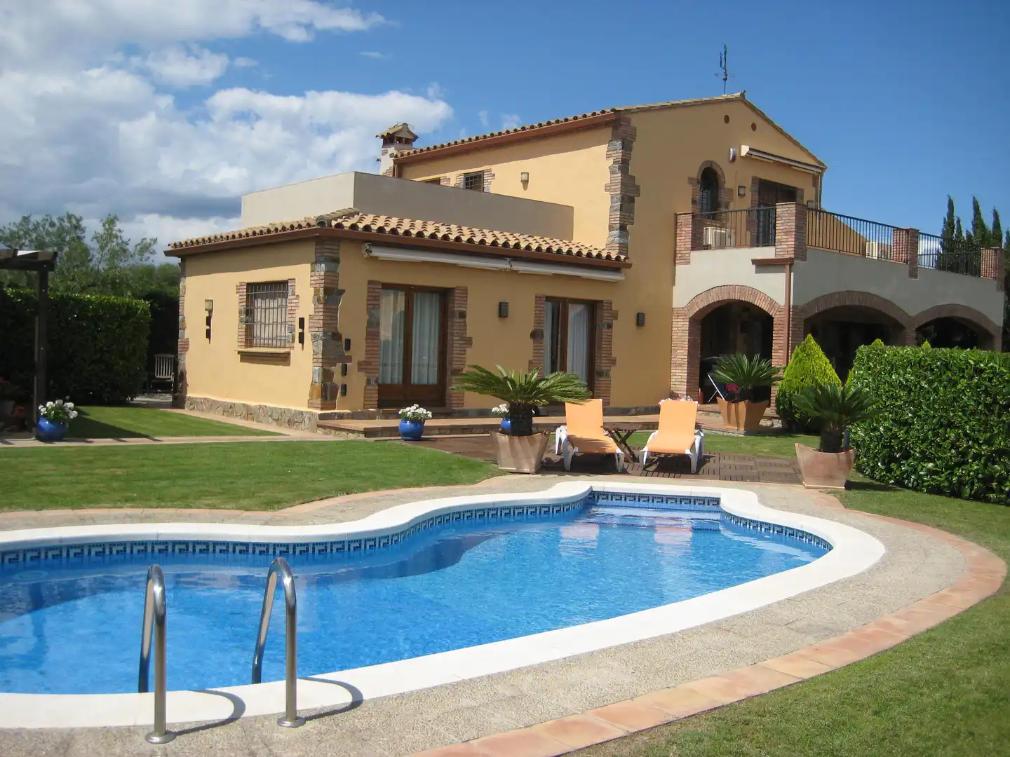 Casa o chalet de alquiler en Rodamilans , 3, Peralada
