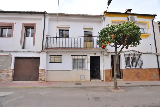Reihenhaus mit Terrasse zum Verkauf in Calle Antonio Ordóñez 75