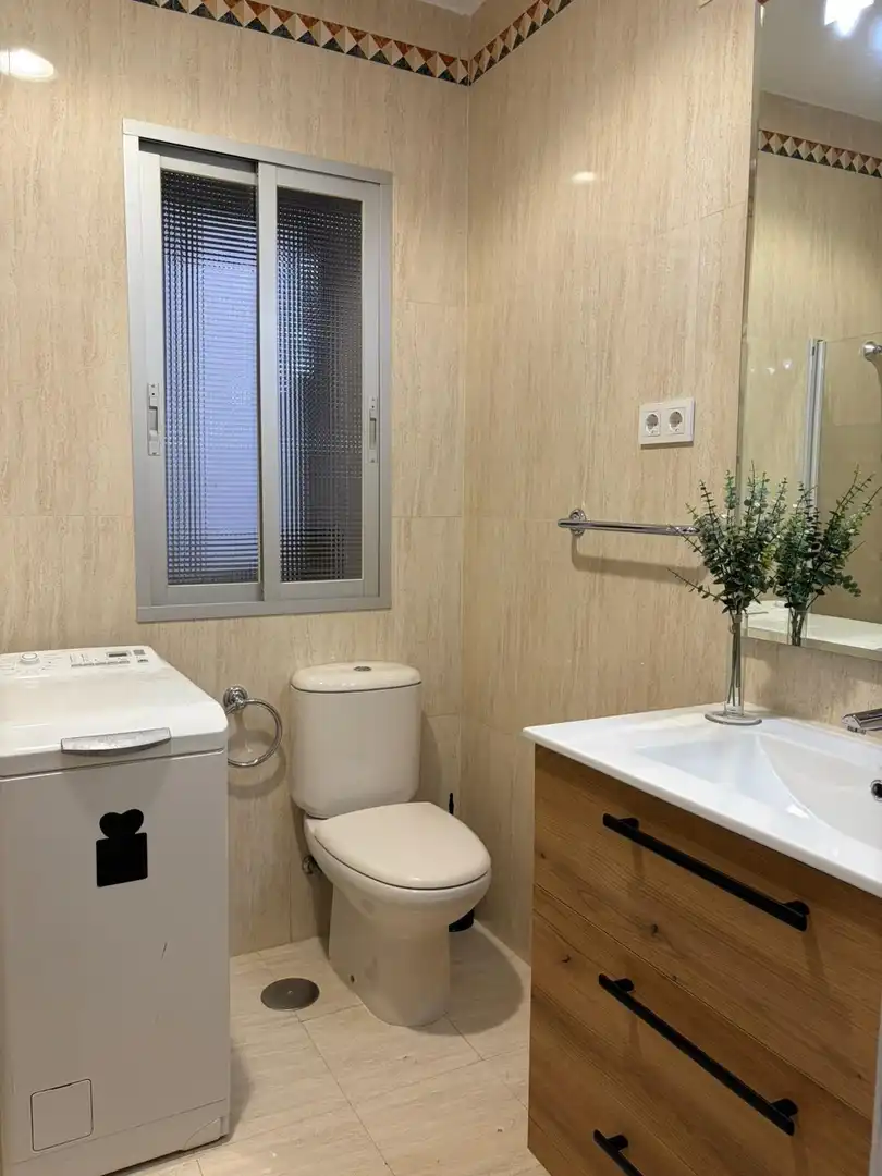 Badezimmer von Wohnung zur Miete in Centro