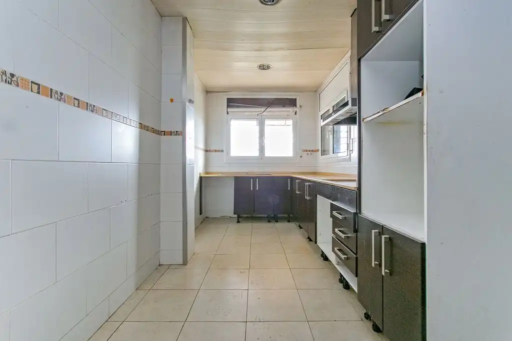 Cuina de Casa o xalet en venda en Vacarisses amb Jardí privat