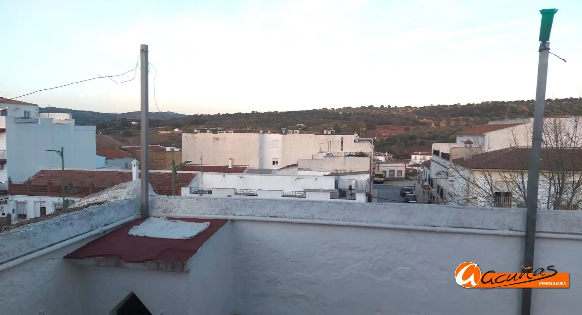 Vista exterior de Casa adosada en venda en Villanueva de Algaidas amb Terrassa i Traster