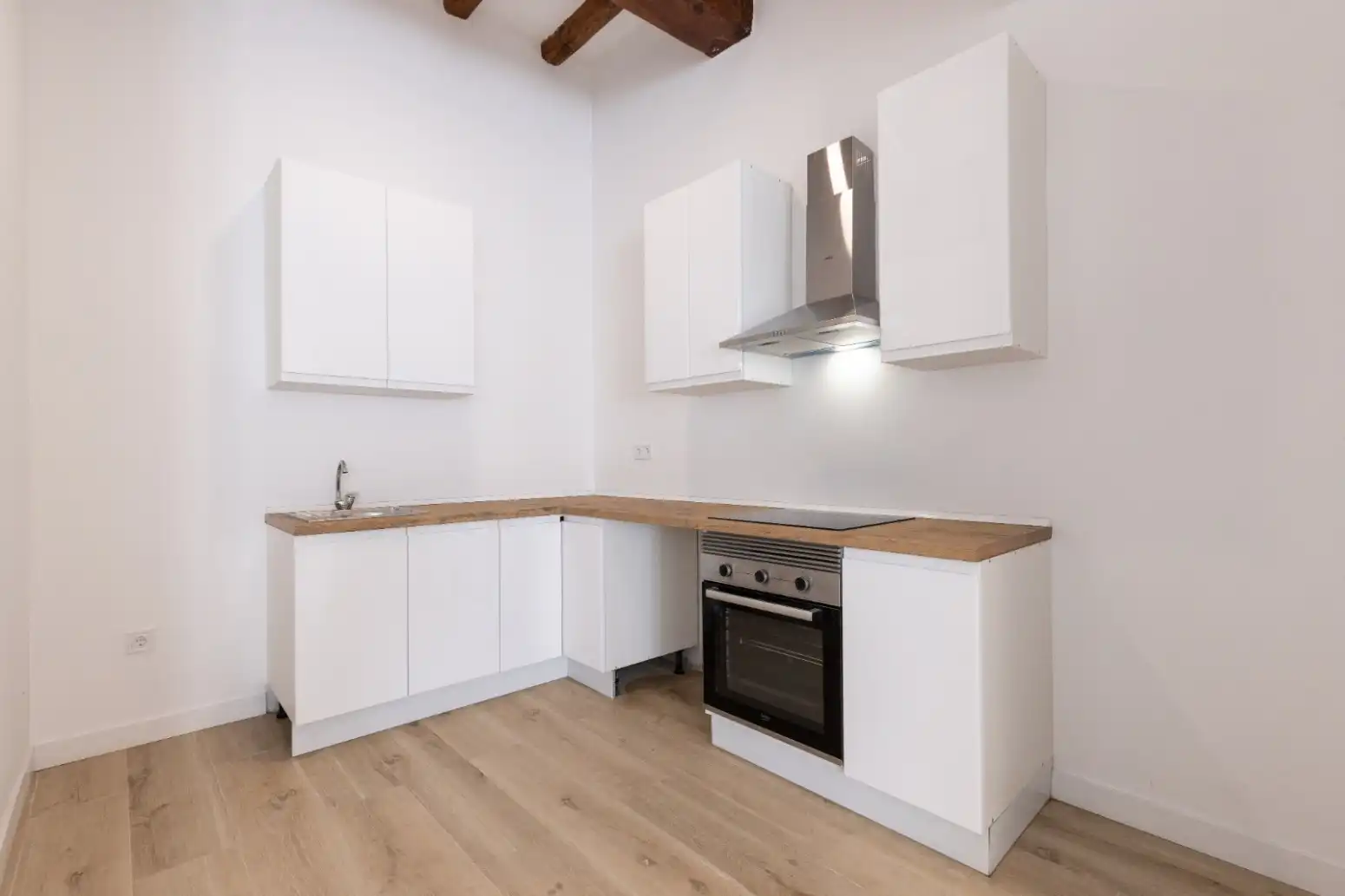 Kitchen of Buildings for sale in Reus