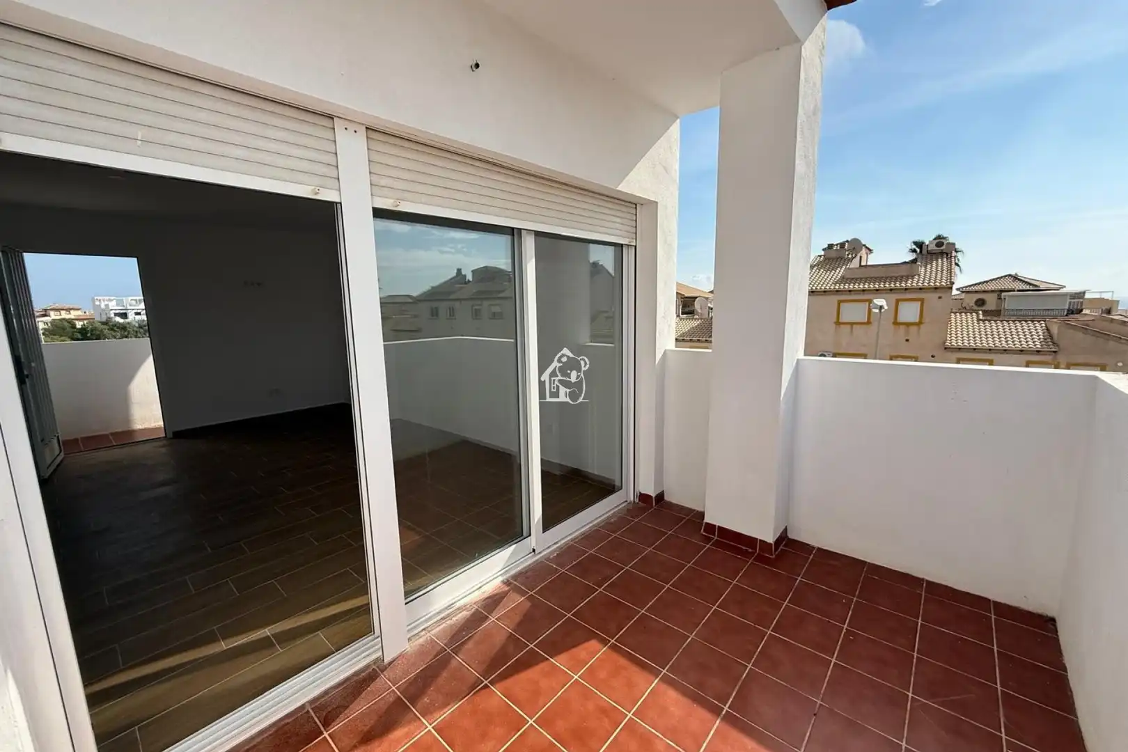 Vista exterior de Ático de alquiler en Orihuela con Terraza, Piscina y Amueblado