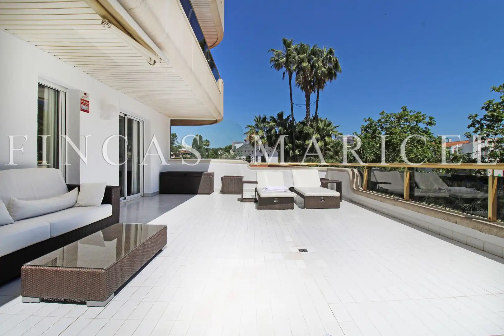 Terrasse von Wohnung zum Verkauf in Sitges mit Klimaanlage, Heizung und Terrasse