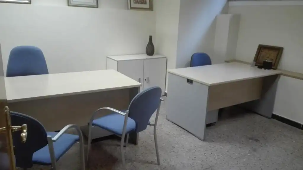 Ufficio in affitto a CAPUTCHINOS, imagen 2