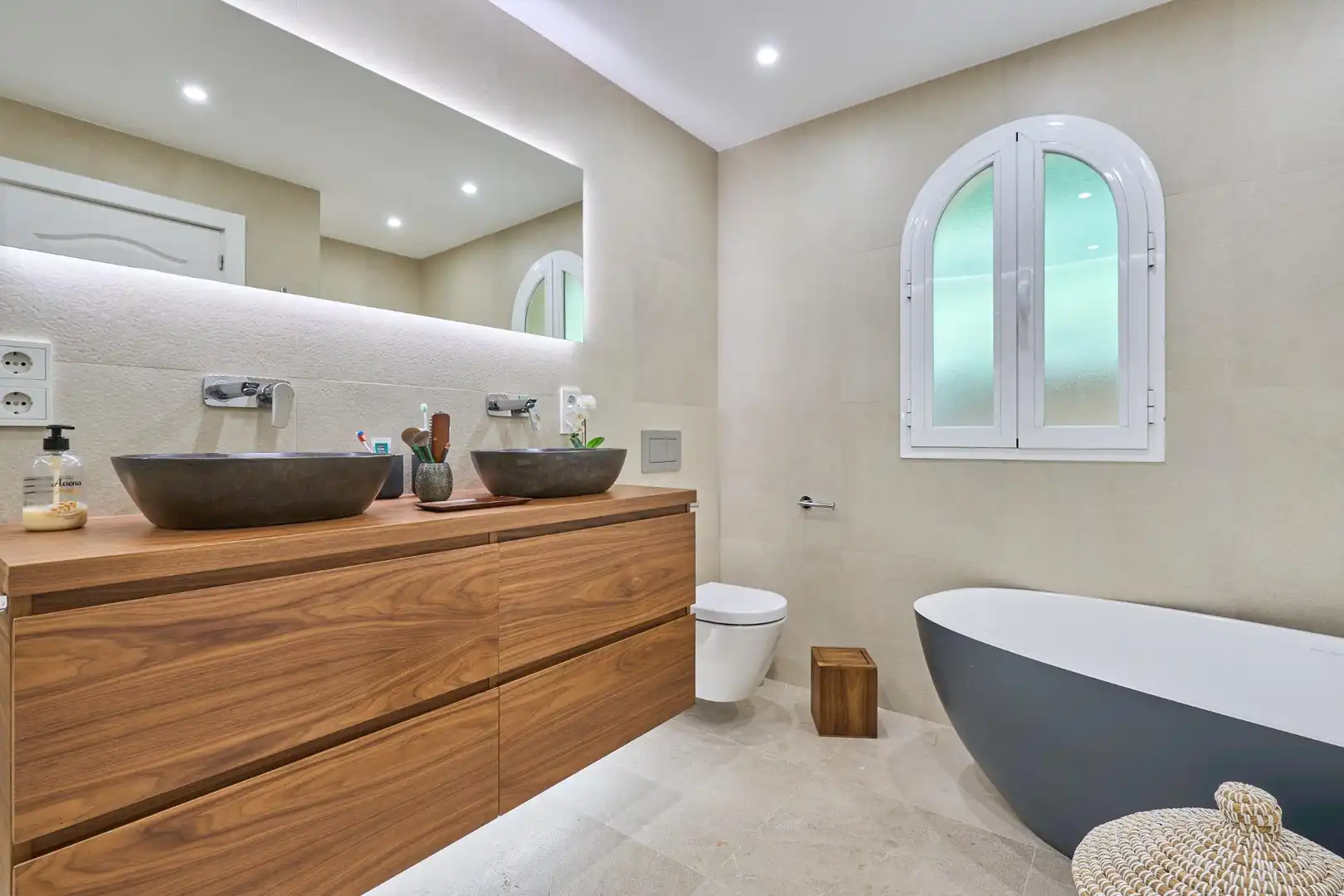 Bany de Casa o xalet en venda en  Palma de Mallorca amb Aire condicionat, Jardí privat i Parquet