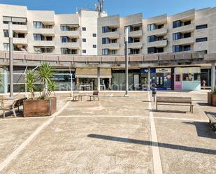 Vista exterior de Local en venda en Castelldefels