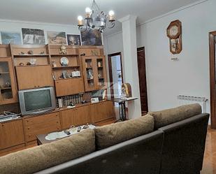 Sala d'estar de Casa o xalet en venda en Barakaldo  amb Terrassa