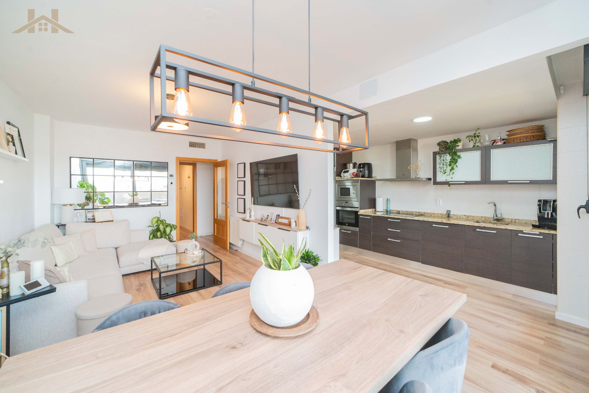 Living room of Flat for sale in Navalcarnero  with Air Conditioner, Heating and Parquet flooring
