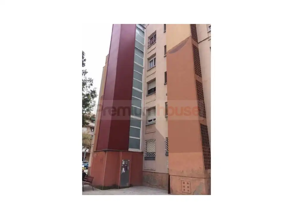 Exterior view of Flat for sale in Sant Vicenç Dels Horts