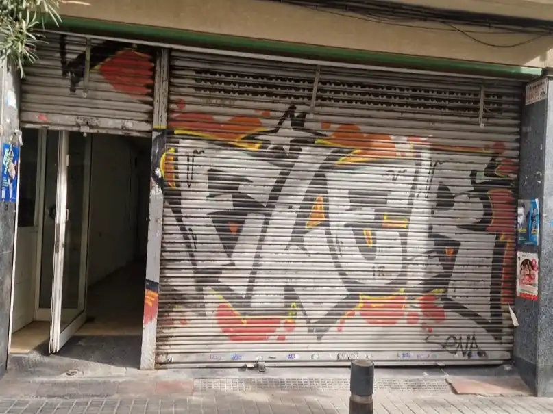 Local en venta en Sants - Montjuïc