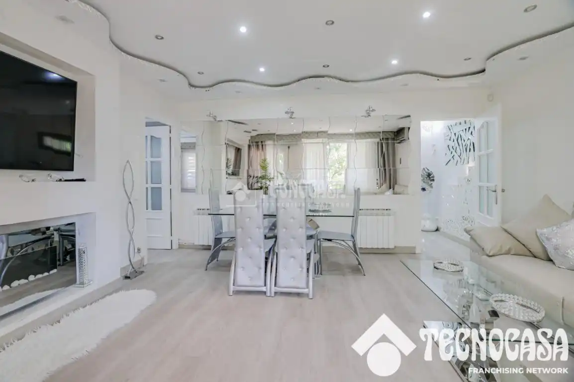 Comedor de Piso en venta en Barcelona con Aire acondicionado