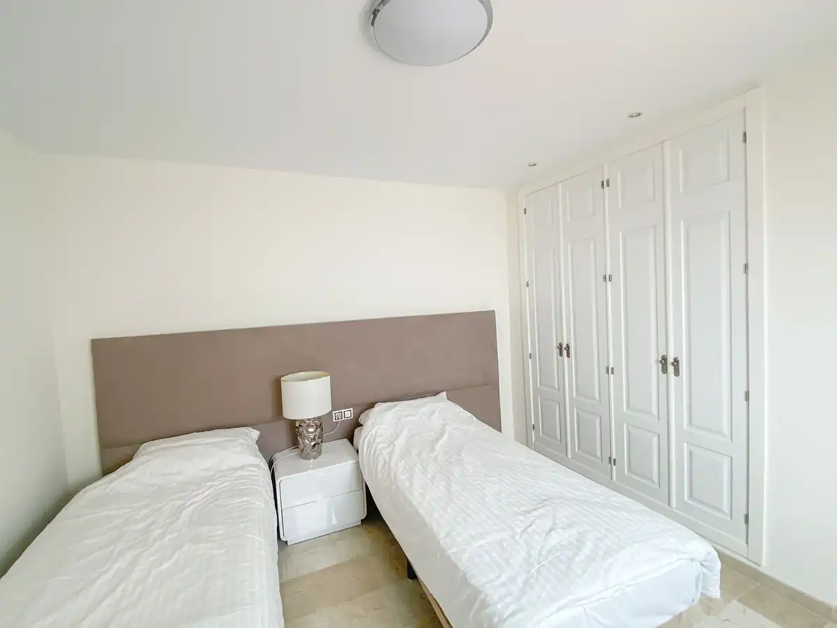 Apartment with pool for sale in Nueva Andalucía, imagen 5