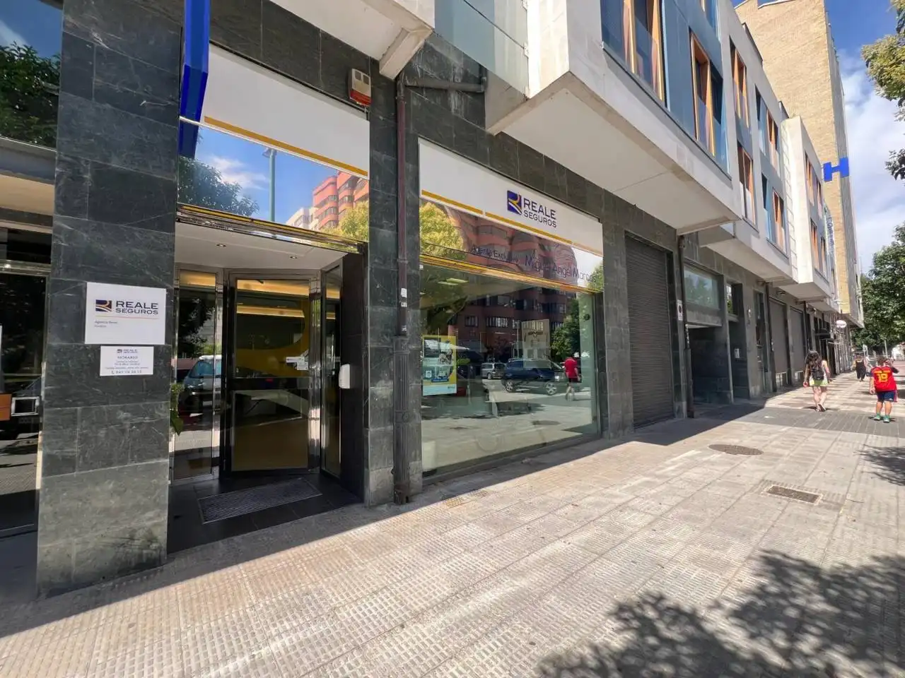 Büro zur Miete in Burgos mit Klimaanlage und Heizung