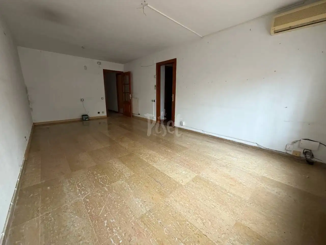 Dormitori de Pis en venda en Tarragona amb Aire condicionat i Terrassa