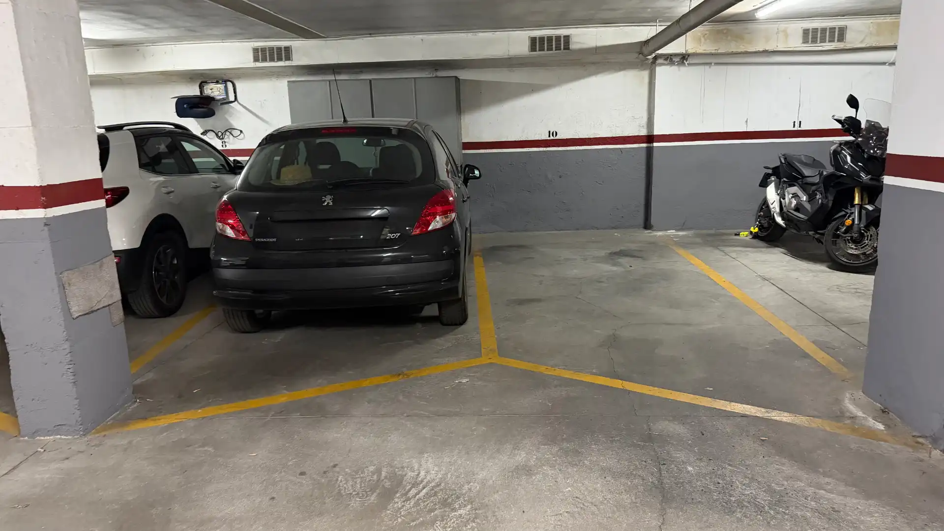Parking de Piso en venta en Manresa con Aire acondicionado, Calefacción y Trastero