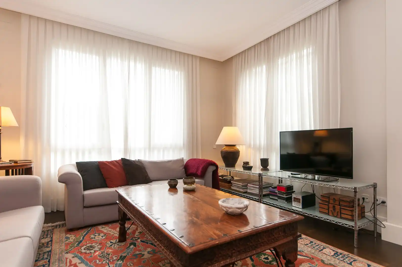 Living room of Houses for rent in Sant Just Desvern  with Air Conditioner, Heating and Terrace